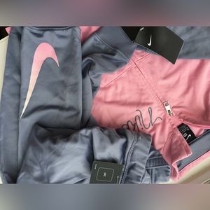 NIKE big girl (Large) TRACKSUIT 2PC-SET NWT